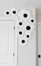 Load image into Gallery viewer, Poppy Wall Art Arrangement Set - Daisy Manor