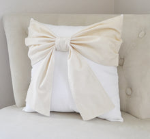 Load image into Gallery viewer, Ivory Bow on White Throw Pillow - Daisy Manor