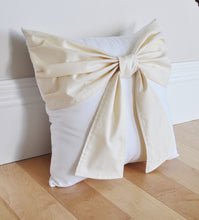 Load image into Gallery viewer, Ivory Bow on White Throw Pillow - Daisy Manor