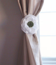 Load image into Gallery viewer, Poppy Flower Curtain Tie Back Set - Daisy Manor