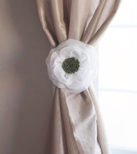 Load image into Gallery viewer, Poppy Flower Curtain Tie Back Set - Daisy Manor