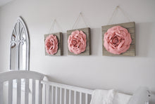 Load image into Gallery viewer, Blush Rose Wood Wall Decor Set - Daisy Manor