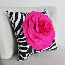Load image into Gallery viewer, Decorative Pillow Zebra - Daisy Manor
