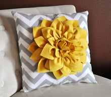 Load image into Gallery viewer, Mellow Yellow Accent Pillow - Daisy Manor

