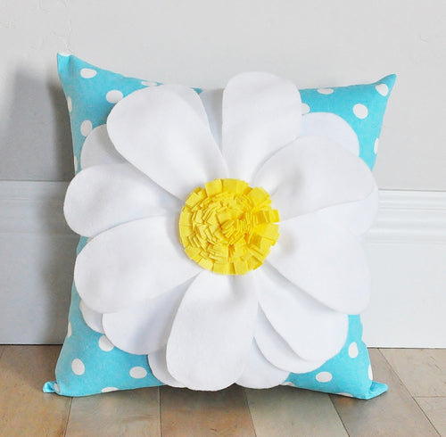 Daisy on Polka Dot Pillow - Daisy Manor