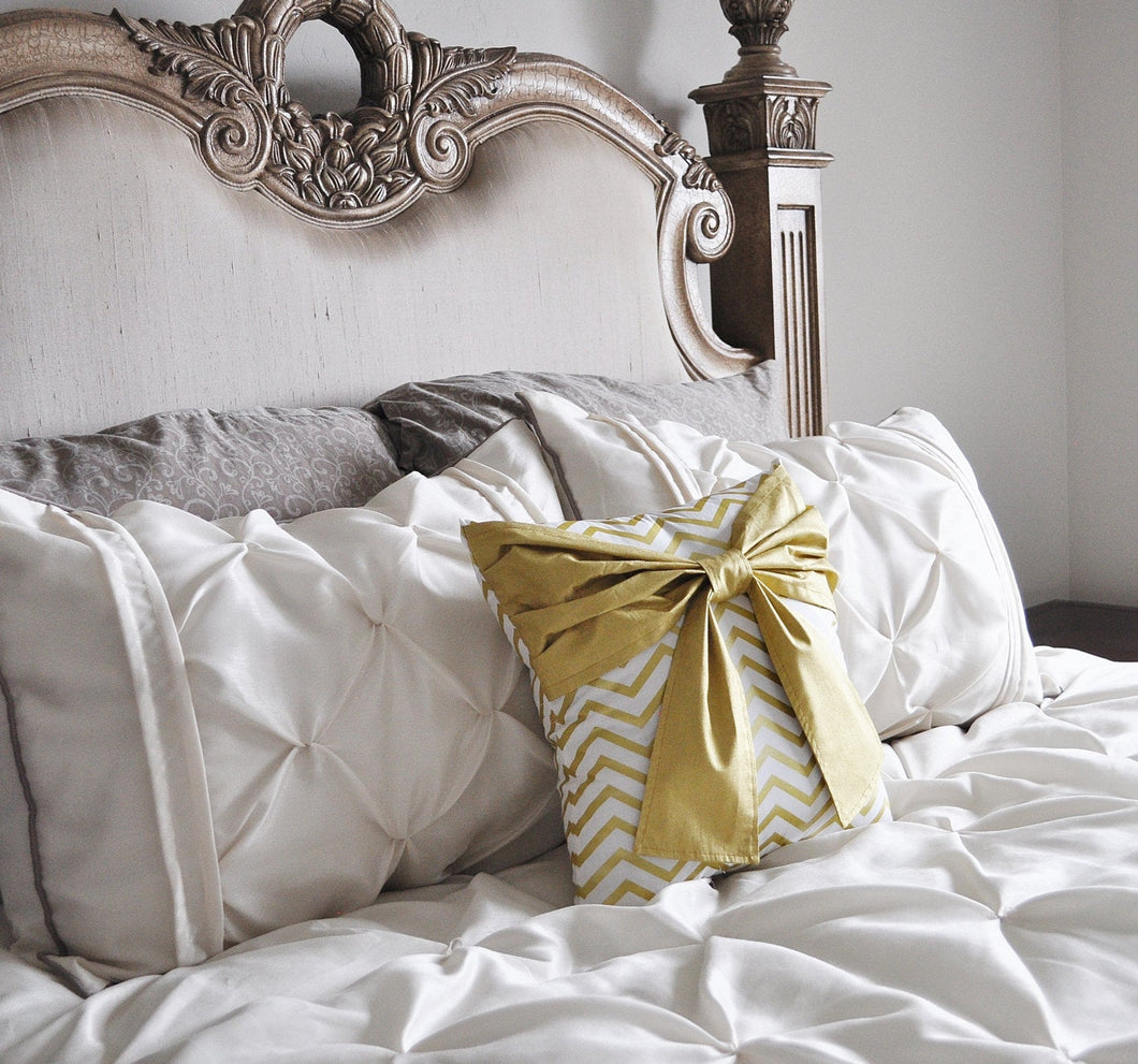 Gold Bow on Gold Zig Zag Pillow - Daisy Manor