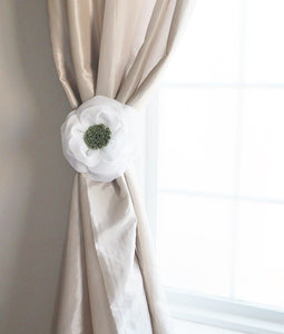 Poppy Flower Curtain Tie Back - Daisy Manor