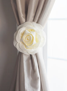 Ivory Rose Curtain Tie Back - Daisy Manor