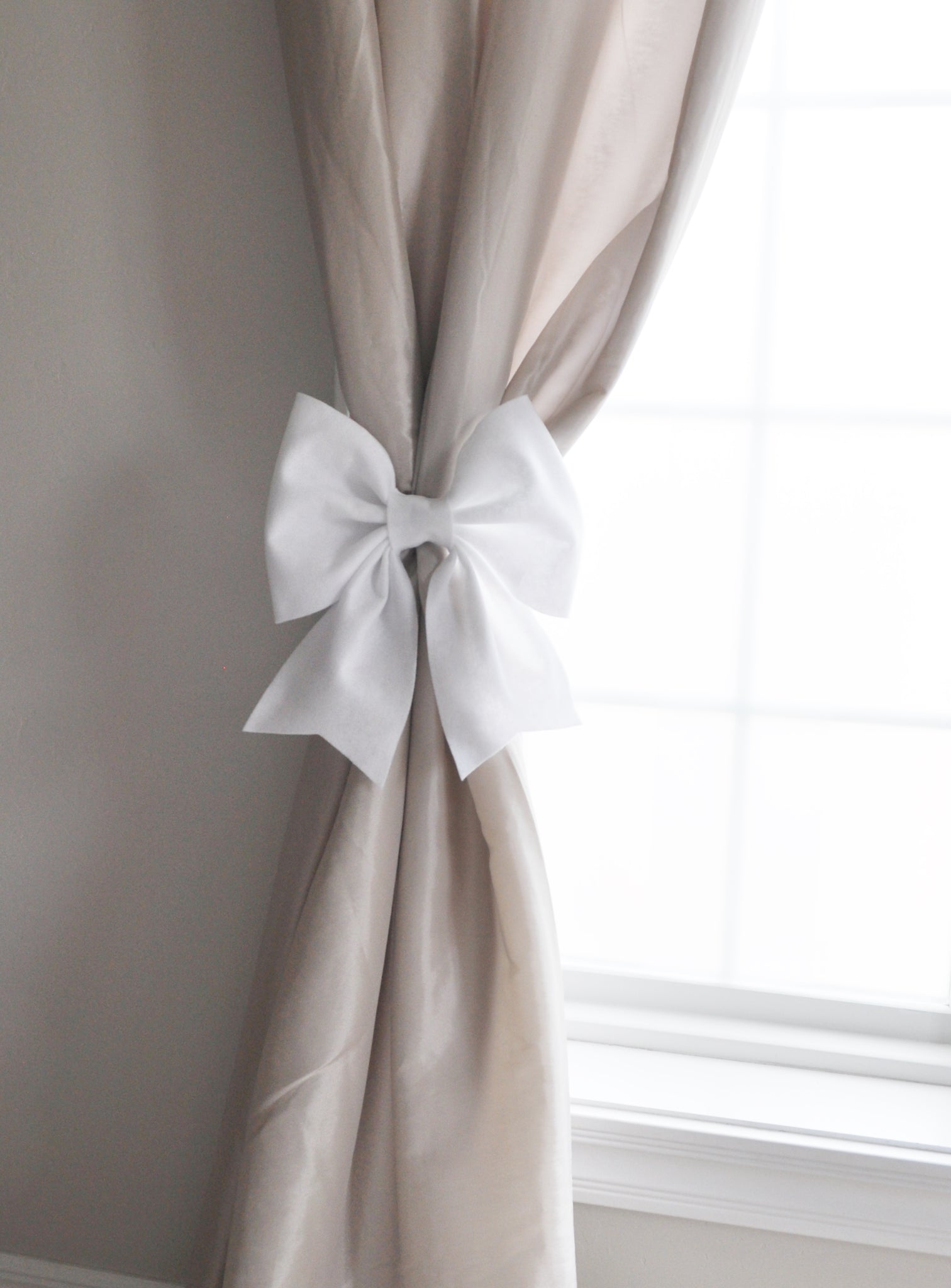 Blush Bow Curtain Tie Curtain Hold Back Curtain Tie Holdbacks – Daisy Manor