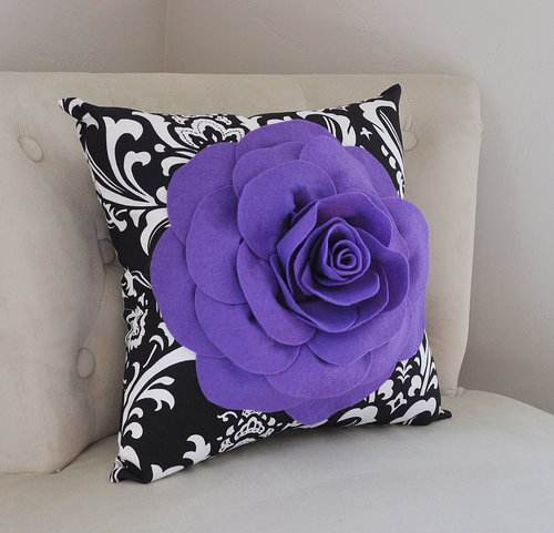 Decorative Pillow - Daisy Manor