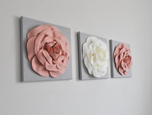 Load image into Gallery viewer, Light Blush and Ivory Rose Set - Daisy Manor
