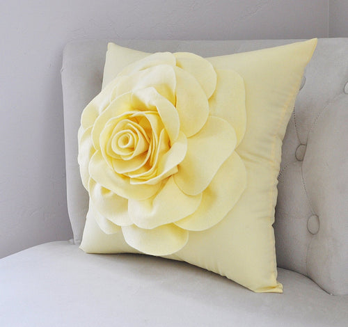 Light Yellow Pillow - Daisy Manor