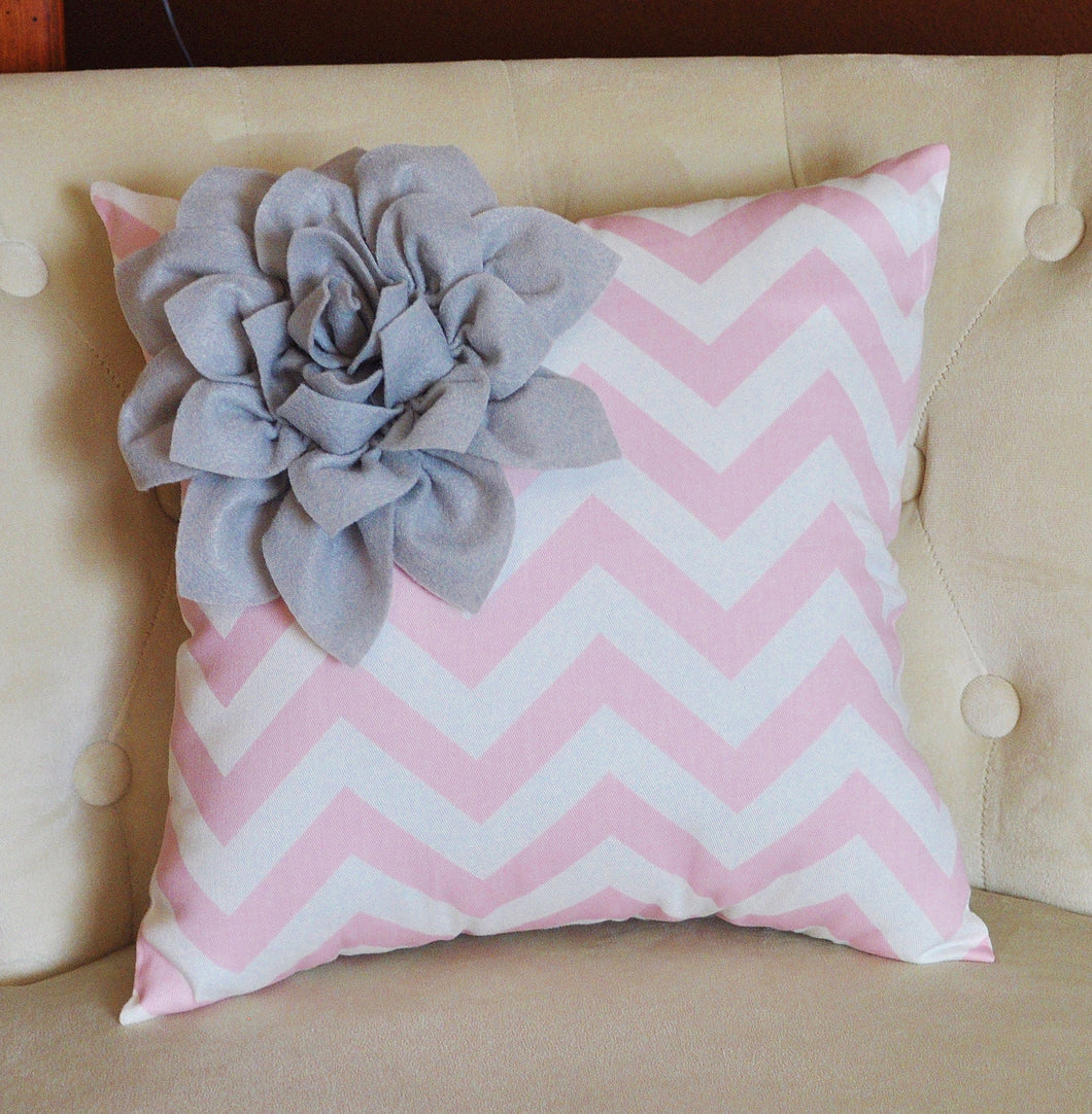 Gray Corner Dahlia on Light Pink and White Zigzag Pillow -Chevron Pillow- - Daisy Manor