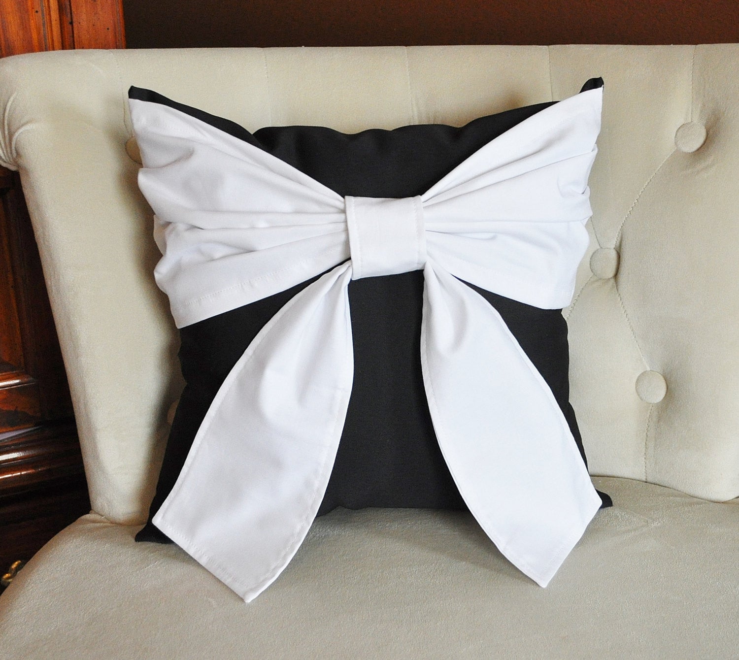Black and White Big Bow Pillow Decorative Throw Pillow Modern